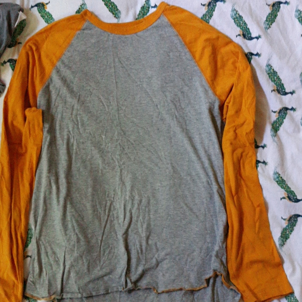 Gap long sleeve shirt